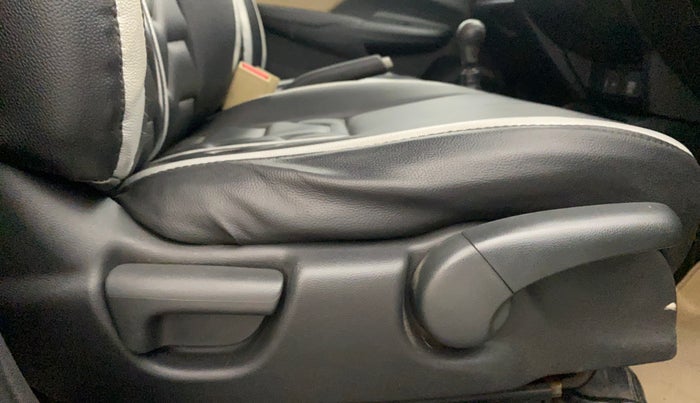 2017 Honda Jazz 1.2L I-VTEC V, Petrol, Manual, 60,049 km, Driver Side Adjustment Panel