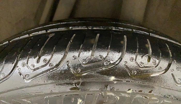 2017 Honda Jazz 1.2L I-VTEC V, Petrol, Manual, 60,049 km, Left Rear Tyre Tread