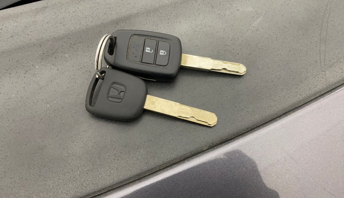 2017 Honda Jazz 1.2L I-VTEC V, Petrol, Manual, 60,049 km, Key Close Up