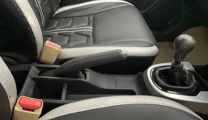 2017 Honda Jazz 1.2L I-VTEC V, Petrol, Manual, 60,049 km, Gear Lever