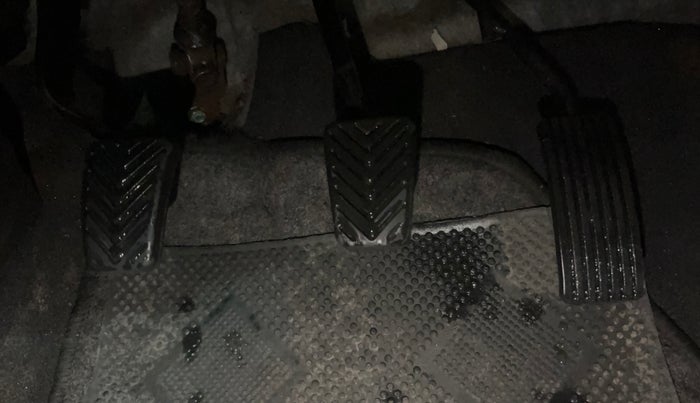 2016 Hyundai Eon ERA +, Petrol, Manual, 53,770 km, Pedals