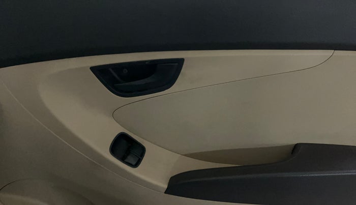 2016 Hyundai Eon ERA +, Petrol, Manual, 53,770 km, Driver Side Door Panels Control