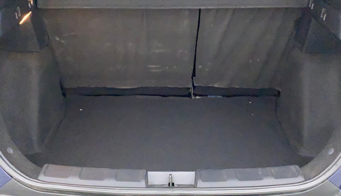 2022 Tata NEXON XZ PLUS (HS) PETROL, Petrol, Manual, 17,501 km, Boot Inside