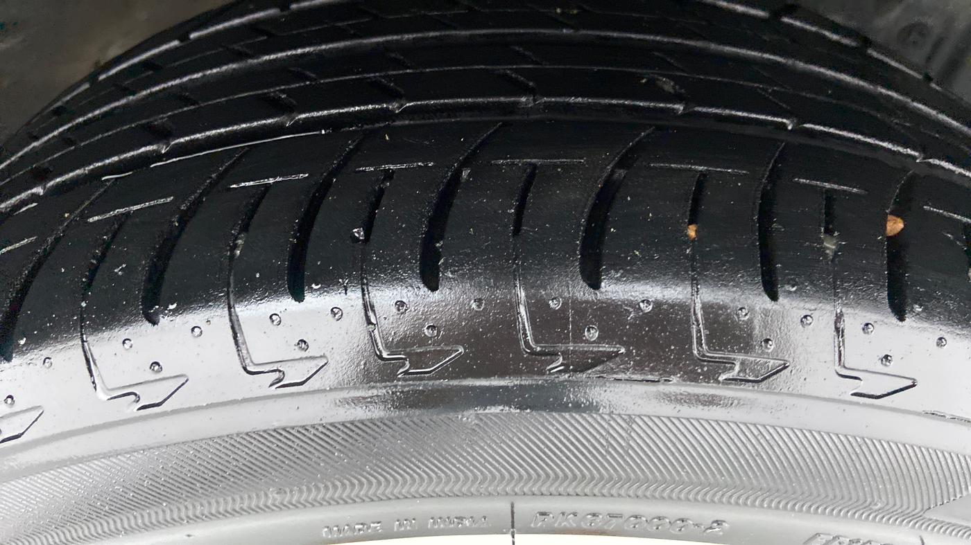 2019 Ford Ecosport 1.5 TITANIUM SIGNATURE TI VCT (SUNROOF), Petrol, Manual, 17,369 km, Left Front Tyre Tread