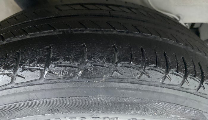 2017 Toyota Etios GD, Diesel, Manual, 55,260 km, Right Rear Tyre Tread