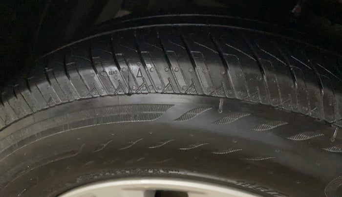 2021 Maruti Ciaz ZETA 1.5 SHVS MT PETROL, Petrol, Manual, 72,376 km, Left Front Tyre Tread