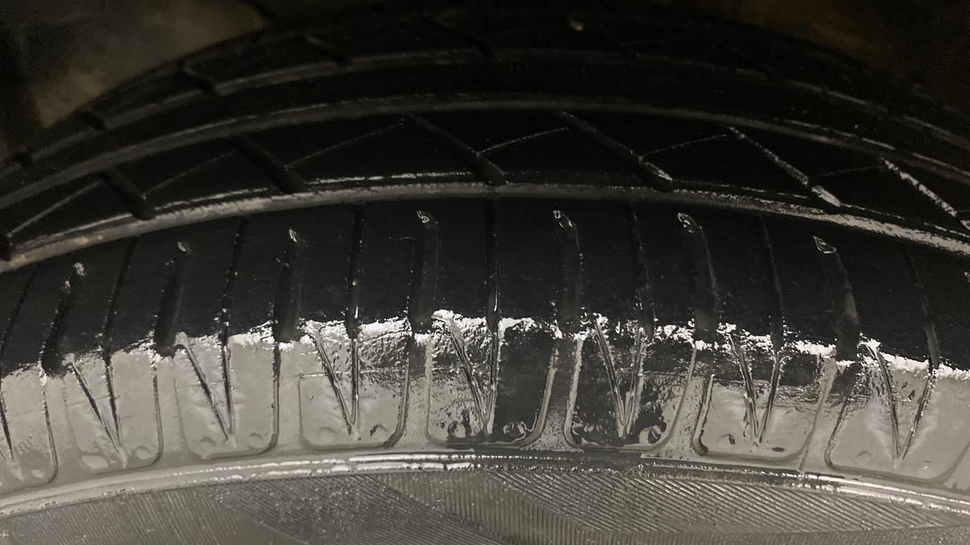 2019 Honda Amaze 1.5L I-DTEC V CVT, Diesel, Automatic, 1,12,428 km, Left Front Tyre Tread
