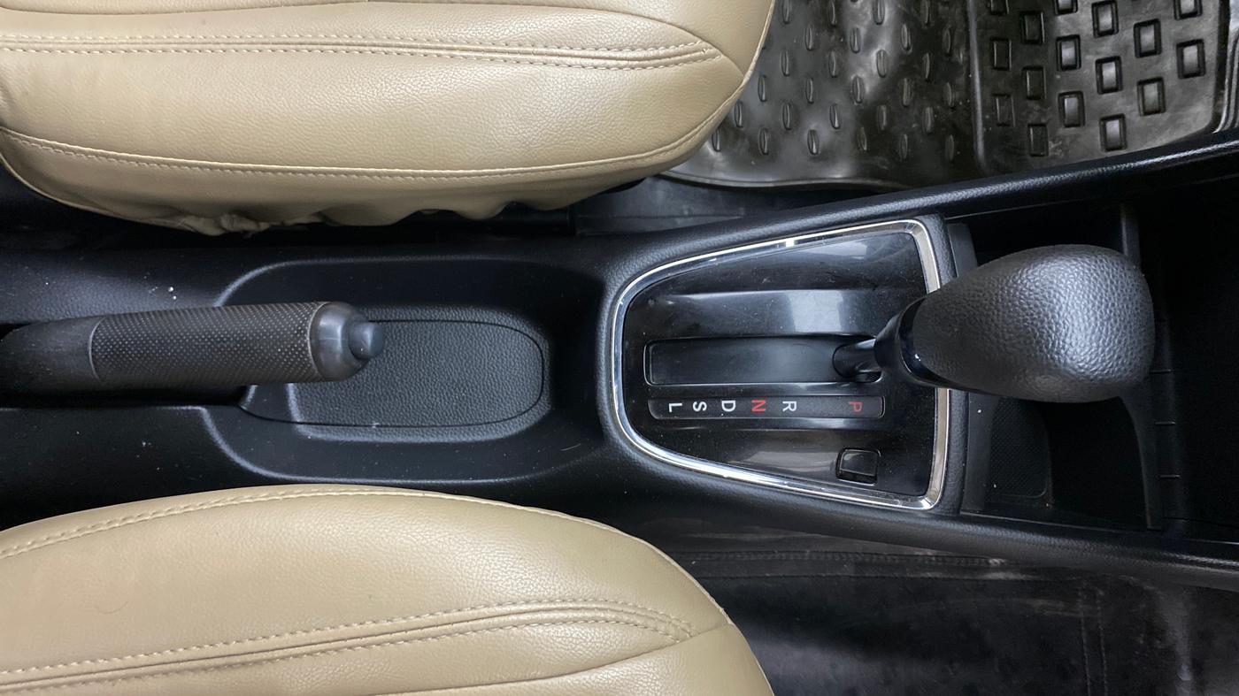 2019 Honda Amaze 1.5L I-DTEC V CVT, Diesel, Automatic, 1,12,428 km, Gear Lever