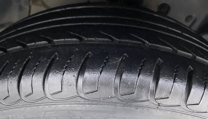 2016 Ford Ecosport 1.5TITANIUM TDCI, Diesel, Manual, 60,893 km, Right Front Tyre Tread