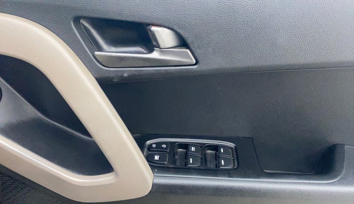 2016 Hyundai Creta SX PLUS 1.6 PETROL, Petrol, Manual, 1,19,767 km, Driver Side Door Panels Control