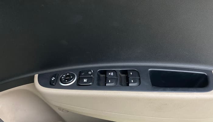 2016 Hyundai Grand i10 ASTA 1.2 KAPPA VTVT, Petrol, Manual, 50,102 km, Driver Side Door Panels Control