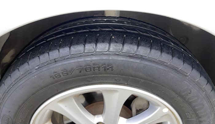 2016 Hyundai Grand i10 ASTA 1.2 KAPPA VTVT, Petrol, Manual, 50,102 km, Right Front Tyre Tread