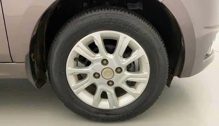 2017 Tata Tiago XZA PETROL, Petrol, Automatic, 15,905 km, Right Front Wheel