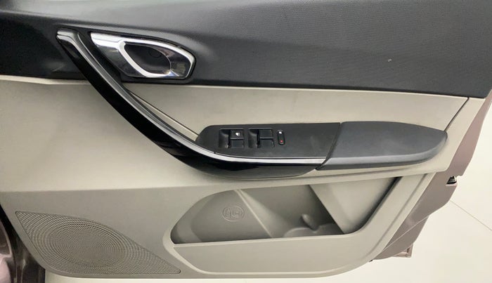 2017 Tata Tiago XZA PETROL, Petrol, Automatic, 15,905 km, Driver Side Door Panels Control
