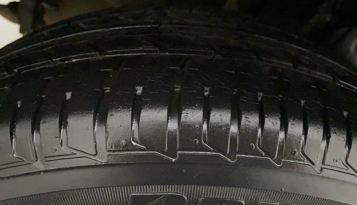 2017 Tata Tiago XZA PETROL, Petrol, Automatic, 15,905 km, Right Rear Tyre Tread
