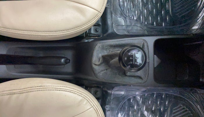 2014 Hyundai Eon D-LITE+, CNG, Manual, 53,667 km, Gear Lever
