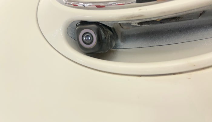 2017 Hyundai Grand i10 SPORTZ (O) 1.2 KAPPA VTVT, CNG, Manual, 81,878 km, Parking Camera