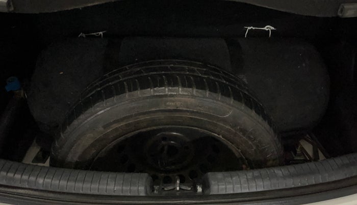 2017 Hyundai Grand i10 SPORTZ (O) 1.2 KAPPA VTVT, CNG, Manual, 81,878 km, Boot Inside