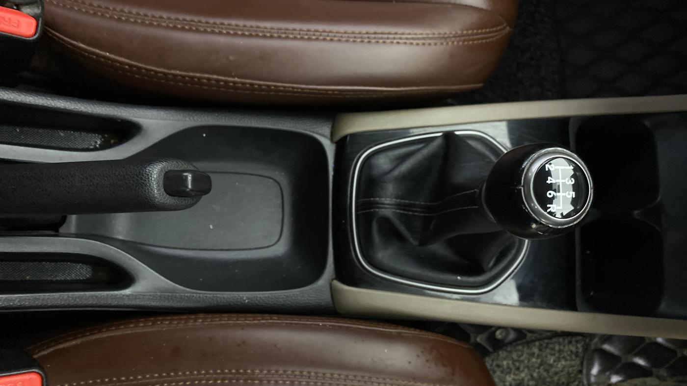 2023 Honda ELEVATE VX MT, Petrol, Manual, 47,122 km, Gear Lever