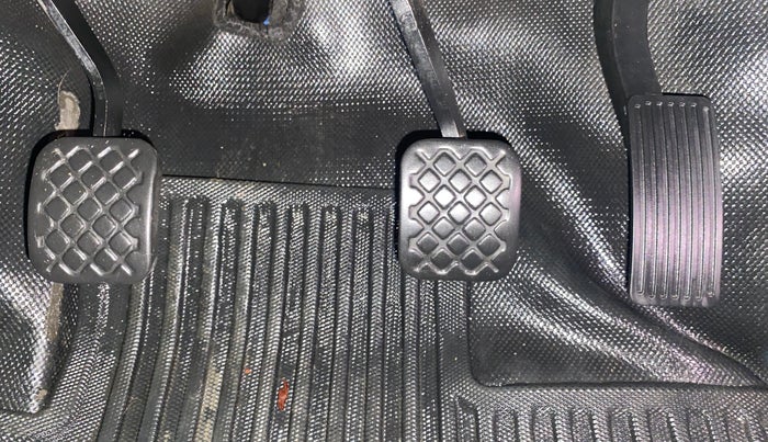 2021 MG HECTOR PLUS SELECT 2.0 DIESEL TURBO MT 7-STR, Diesel, Manual, 49,336 km, Pedals