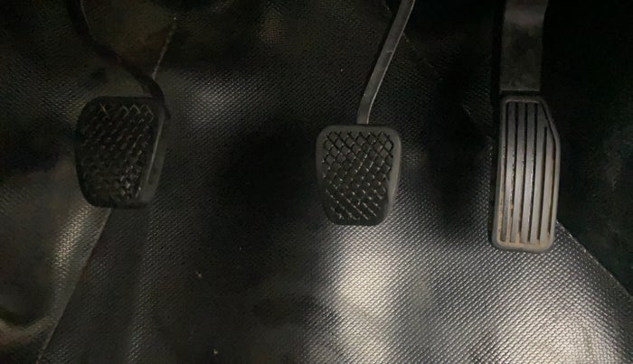 2017 Honda Jazz 1.2L I-VTEC S, Petrol, Manual, 1,24,069 km, Pedals