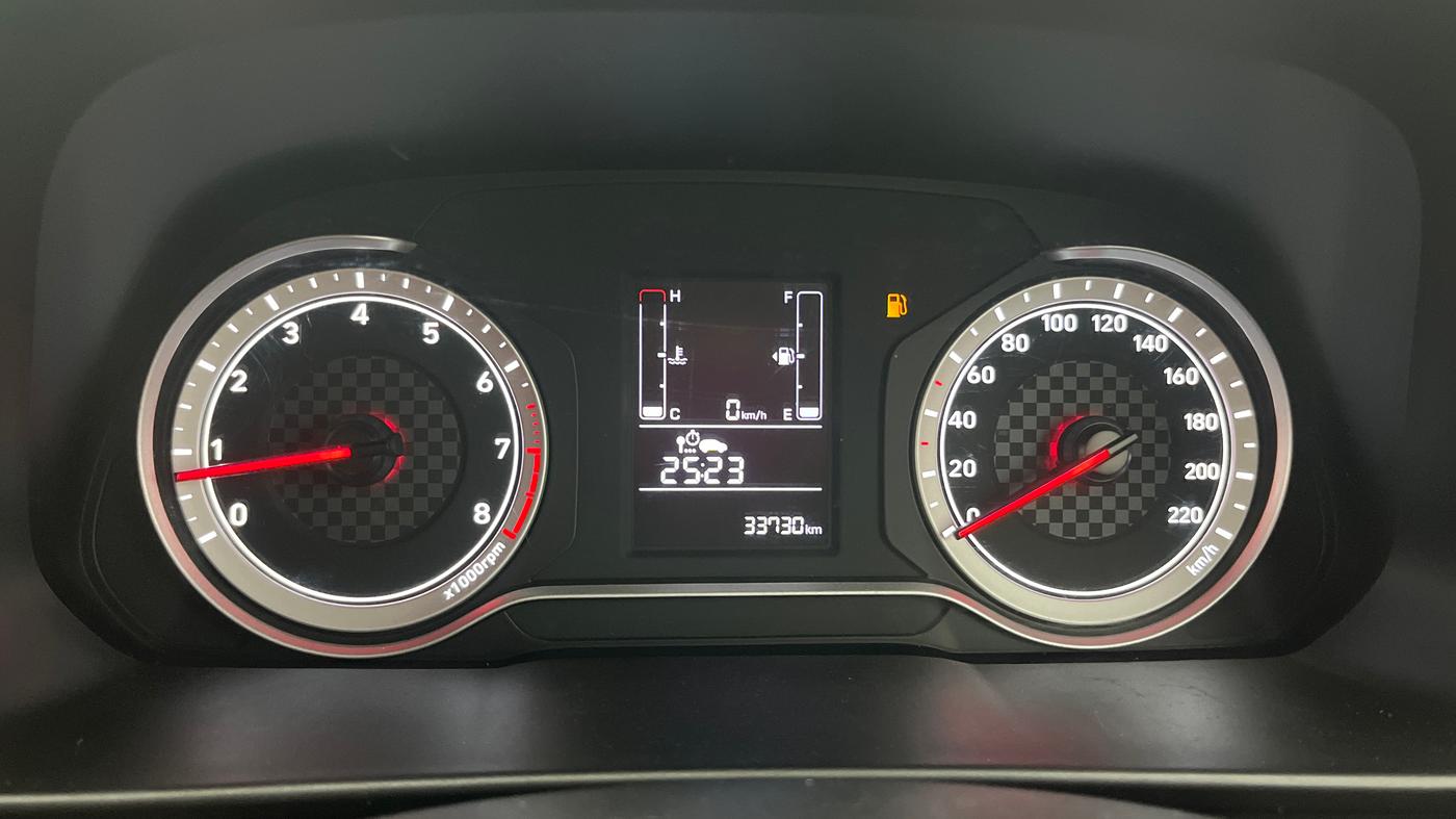 2022 Hyundai NEW I20 MAGNA 1.2 MT, Petrol, Manual, 33,730 km, Odometer Image
