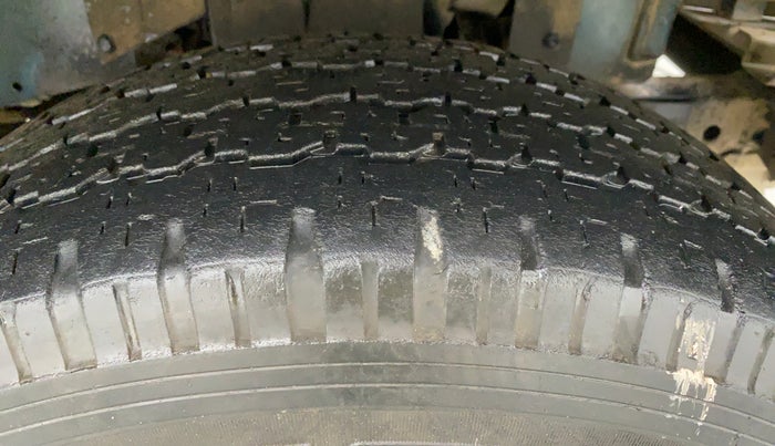 2019 Mahindra Thar CRDE 4X4 BS IV, Diesel, Manual, 37,813 km, Right Front Tyre Tread