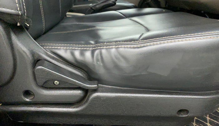 2019 Mahindra Thar CRDE 4X4 BS IV, Diesel, Manual, 37,813 km, Driver Side Adjustment Panel