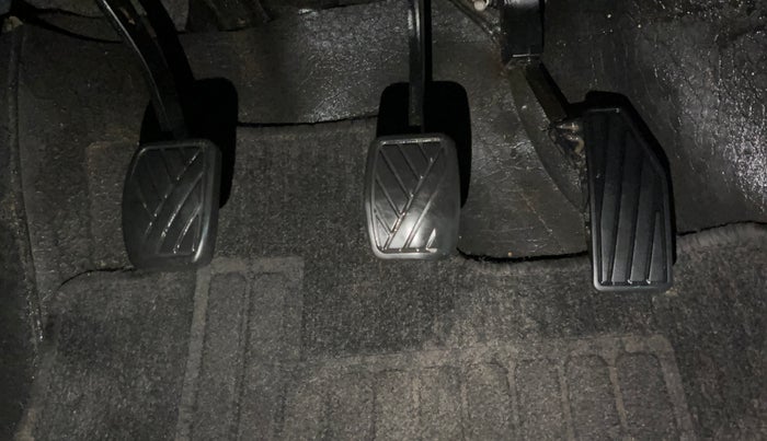 2021 Maruti Baleno SIGMA PETROL 1.2, CNG, Manual, 68,747 km, Pedals