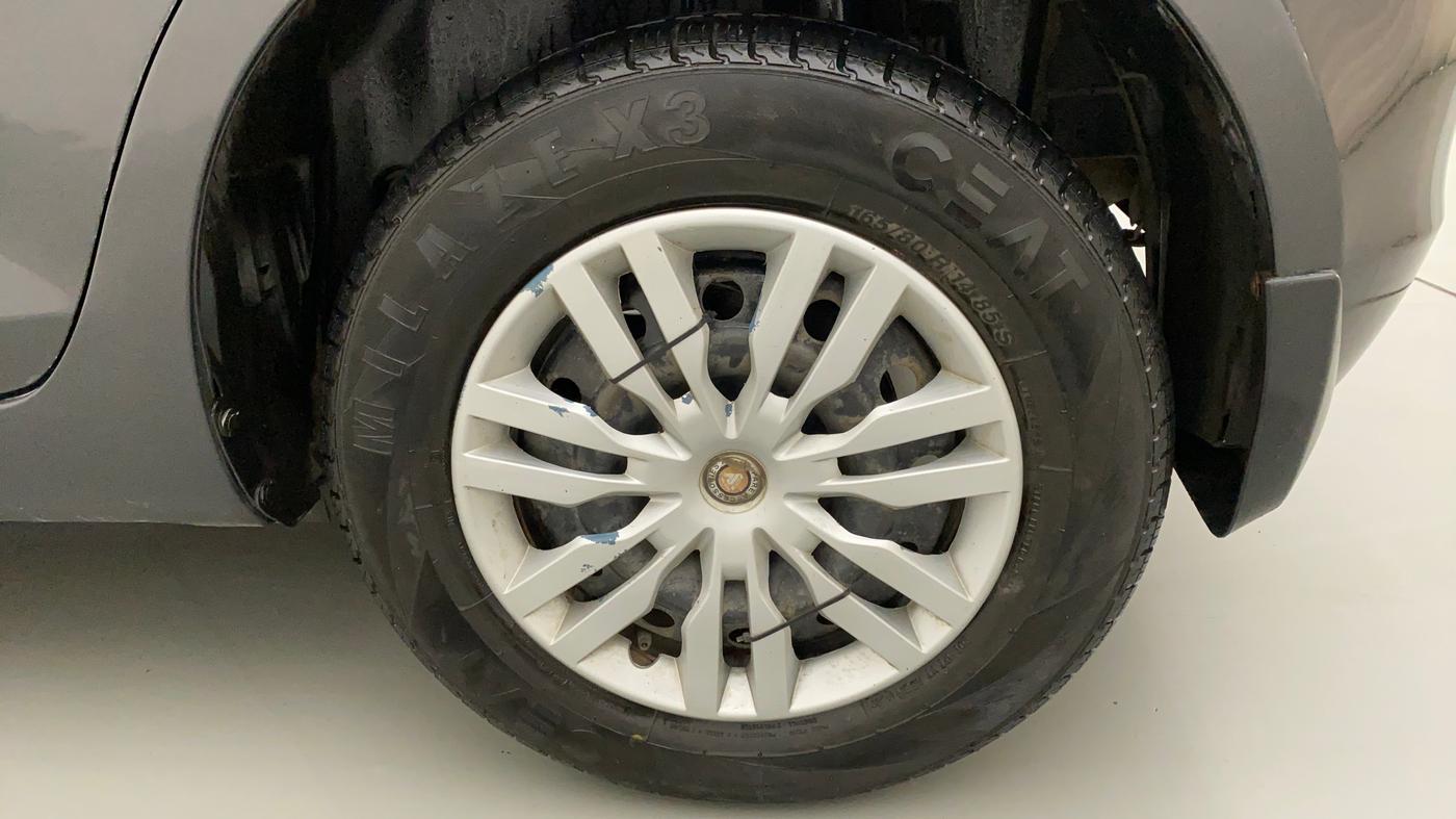 2016 Maruti Swift VXI, Petrol, Manual, 38,973 km, Left Rear Wheel