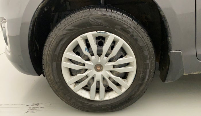2016 Maruti Swift VXI, Petrol, Manual, 38,973 km, Left Front Wheel