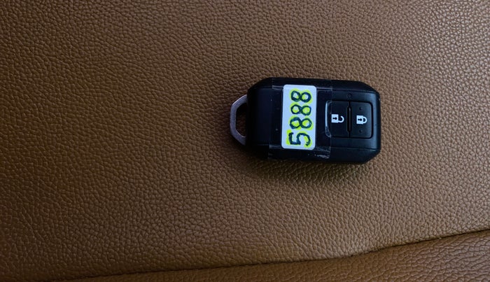 2018 Maruti Swift ZDI AMT, Diesel, Automatic, 1,11,240 km, Key Close Up