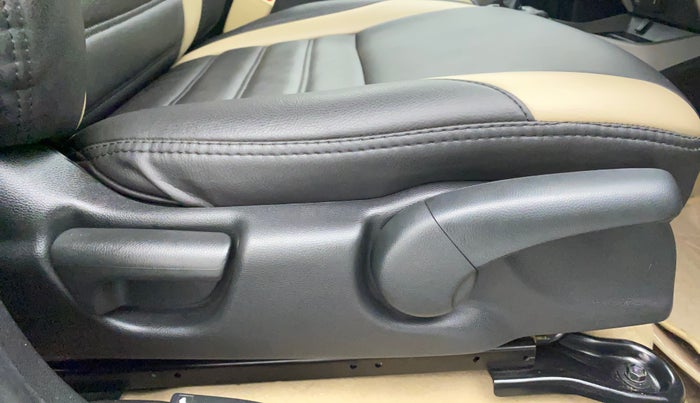 2017 Honda City 1.5L I-VTEC V MT, Petrol, Manual, 22,410 km, Driver Side Adjustment Panel