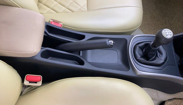 2018 Honda City 1.5L I-VTEC V MT, Petrol, Manual, 75,000 km, Gear Lever