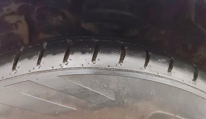 2018 Hyundai Xcent S AT 1.2, Petrol, Automatic, 41,498 km, Left Front Tyre Tread