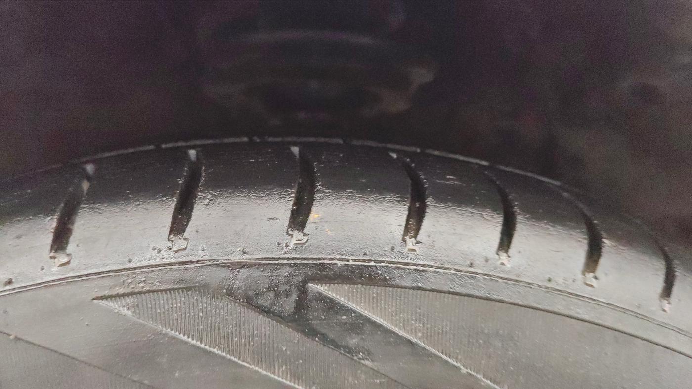 2018 Hyundai Xcent S AT 1.2, Petrol, Automatic, 41,498 km, Right Front Tyre Tread
