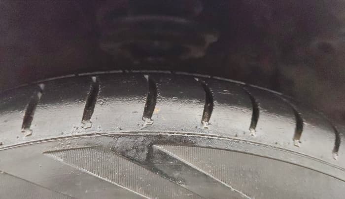 2018 Hyundai Xcent S AT 1.2, Petrol, Automatic, 41,498 km, Right Front Tyre Tread