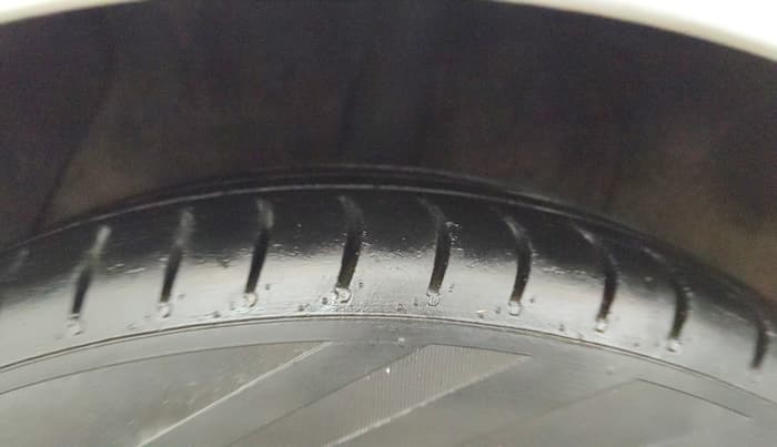 2018 Hyundai Xcent S AT 1.2, Petrol, Automatic, 41,498 km, Right Rear Tyre Tread