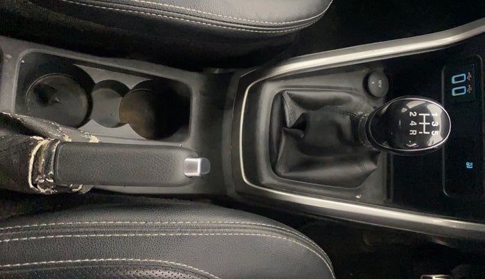 2018 Ford Ecosport TITANIUM + 1.5L DIESEL, Diesel, Manual, 1,32,691 km, Gear Lever