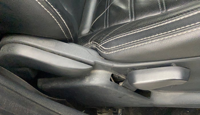 2018 Ford Ecosport TITANIUM + 1.5L DIESEL, Diesel, Manual, 1,32,691 km, Driver Side Adjustment Panel