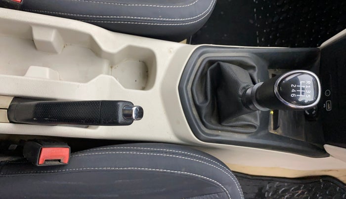 2021 Mahindra XUV300 W6 1.5 Diesel, Diesel, Manual, 62,329 km, Gear Lever