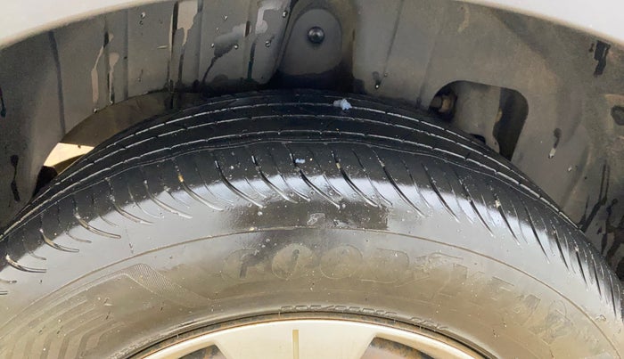 2021 Mahindra XUV300 W6 1.5 Diesel, Diesel, Manual, 62,329 km, Right Rear Tyre Tread