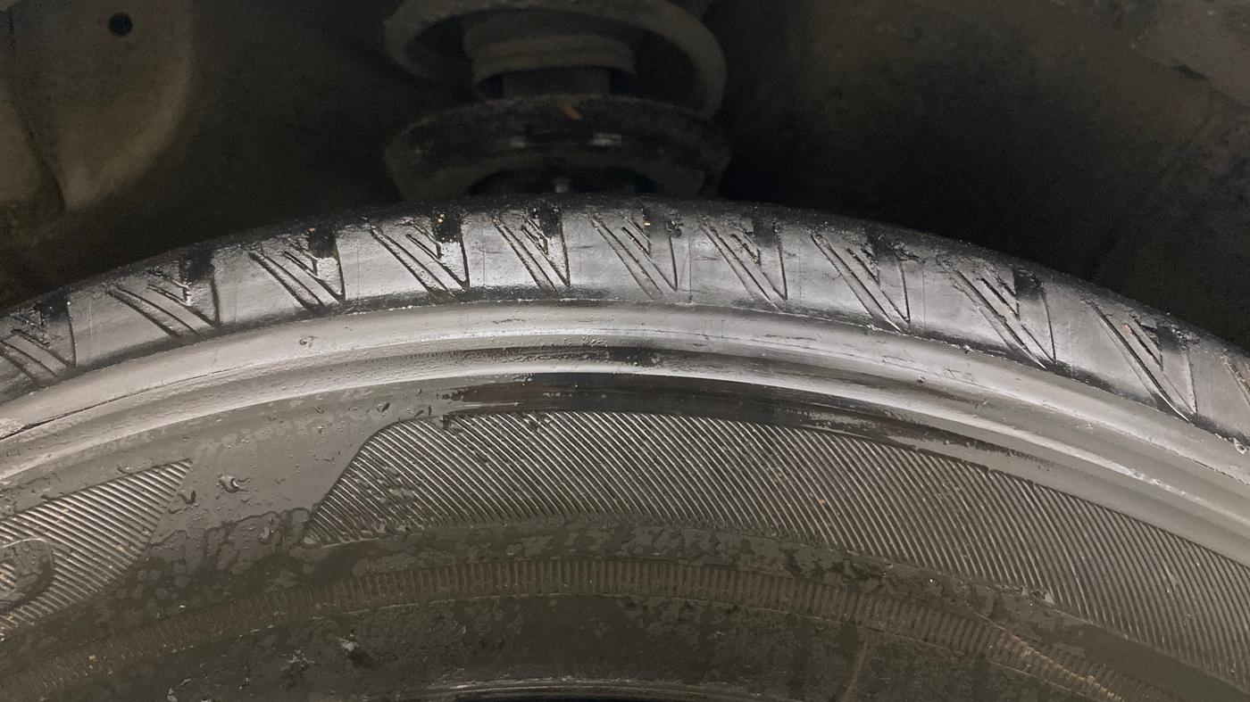 2019 Honda CRV 1.6L I-DTEC AWD AT, Diesel, Automatic, 1,12,929 km, Right Front Tyre Tread