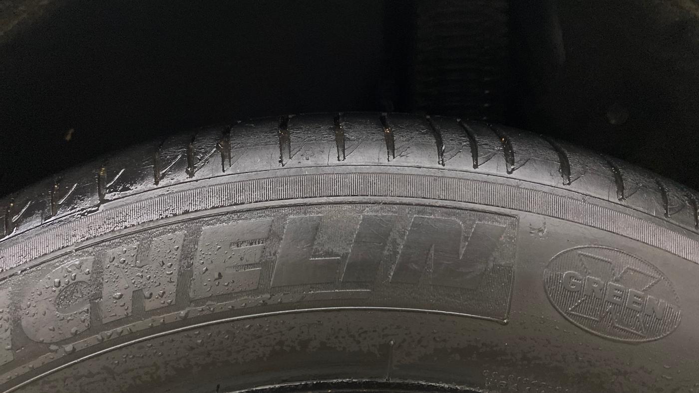 2019 Honda CRV 1.6L I-DTEC AWD AT, Diesel, Automatic, 1,12,929 km, Left Rear Tyre Tread