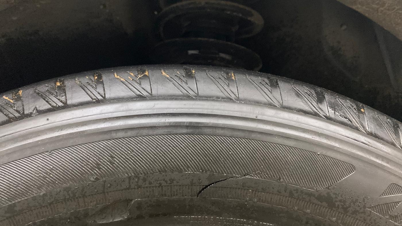 2019 Honda CRV 1.6L I-DTEC AWD AT, Diesel, Automatic, 1,12,929 km, Left Front Tyre Tread