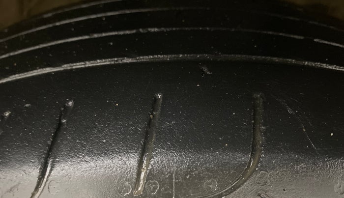 2021 KIA SELTOS HTK PLUS 1.5 DIESEL, Diesel, Manual, 1,20,355 km, Right Front Tyre Tread