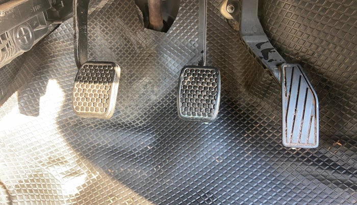 2018 Maruti Alto K10 VXI, Petrol, Manual, 54,300 km, Pedals