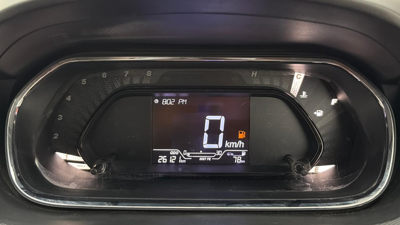 2023 Tata Tiago XT (O) PETROL, Petrol, Manual, 26,120 km, Odometer Image