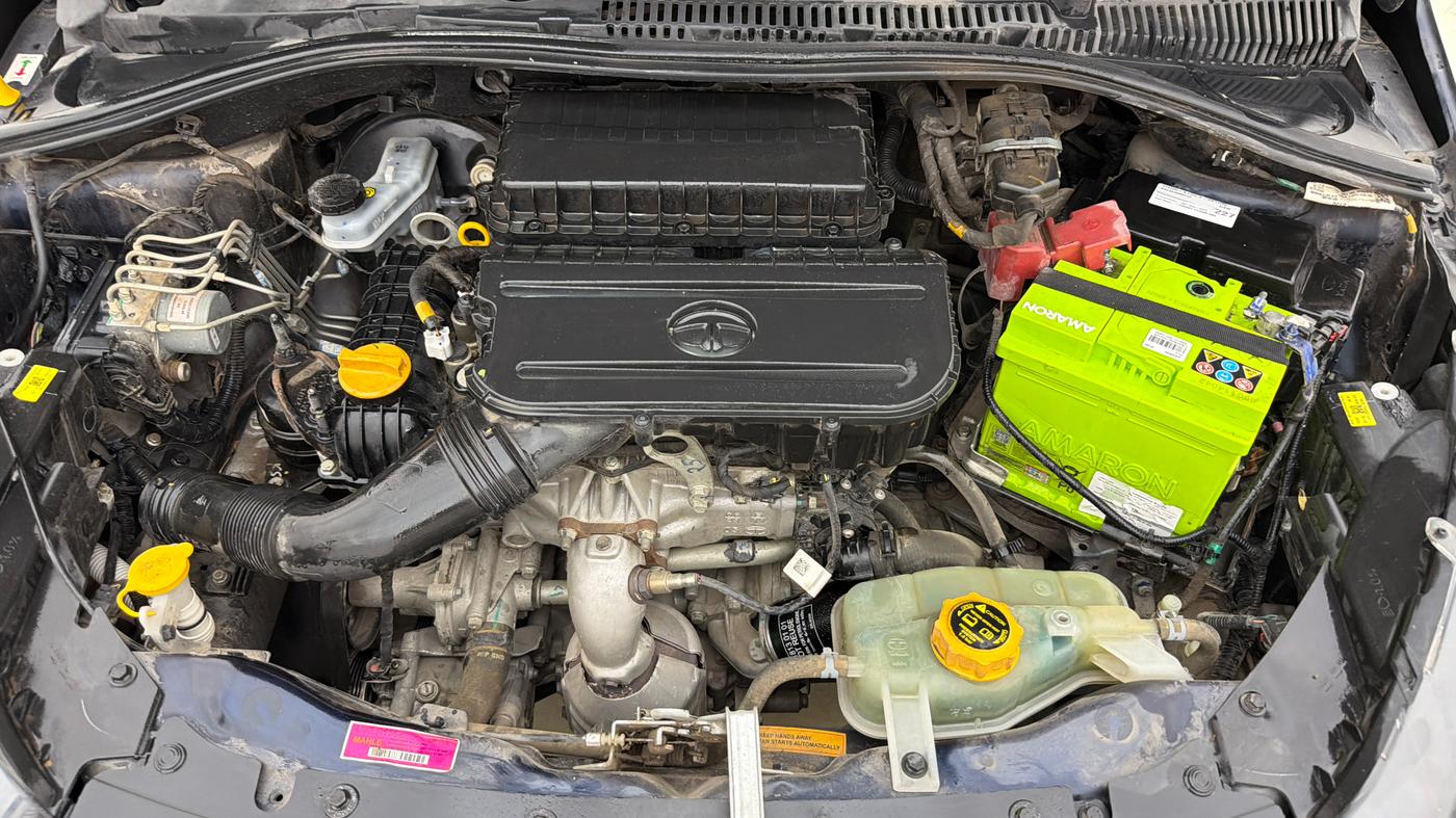 2023 Tata Tiago XT (O) PETROL, Petrol, Manual, 26,120 km, Engine View