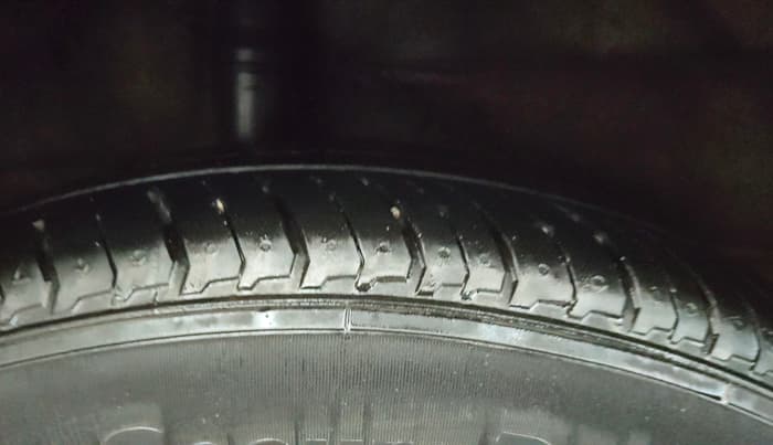 2017 Honda WR-V 1.2L I-VTEC VX MT, Petrol, Manual, 91,813 km, Right Rear Tyre Tread